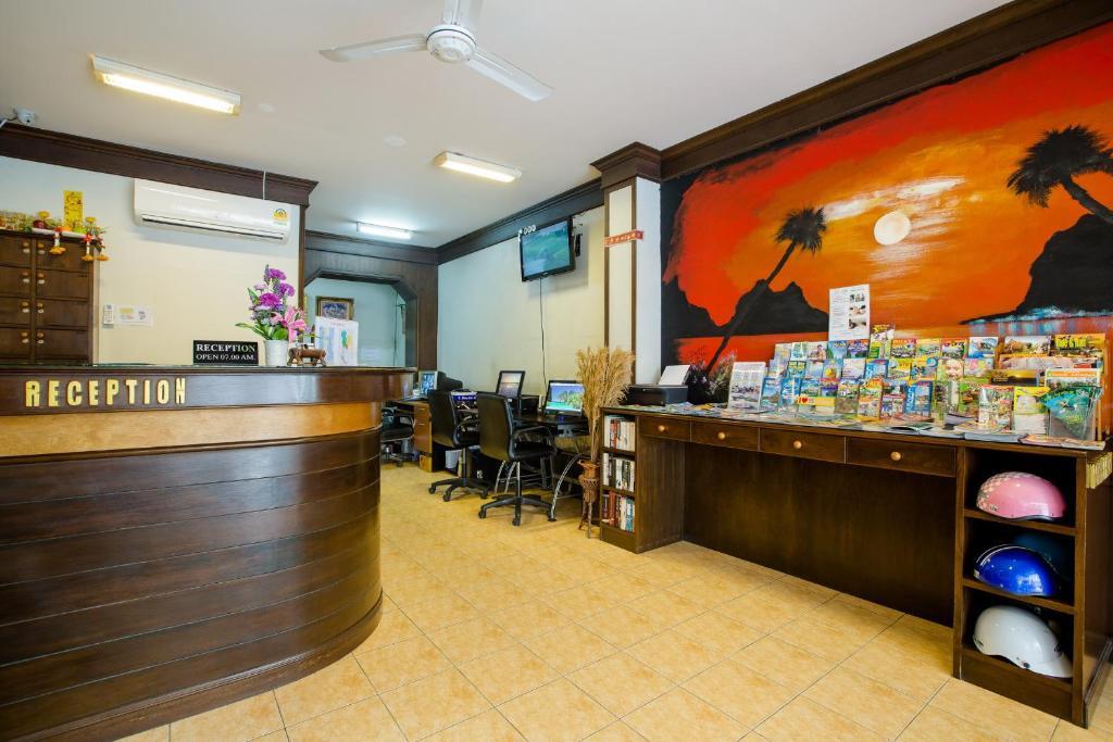 Baan Veerakit Hotel Patong Exterior foto
