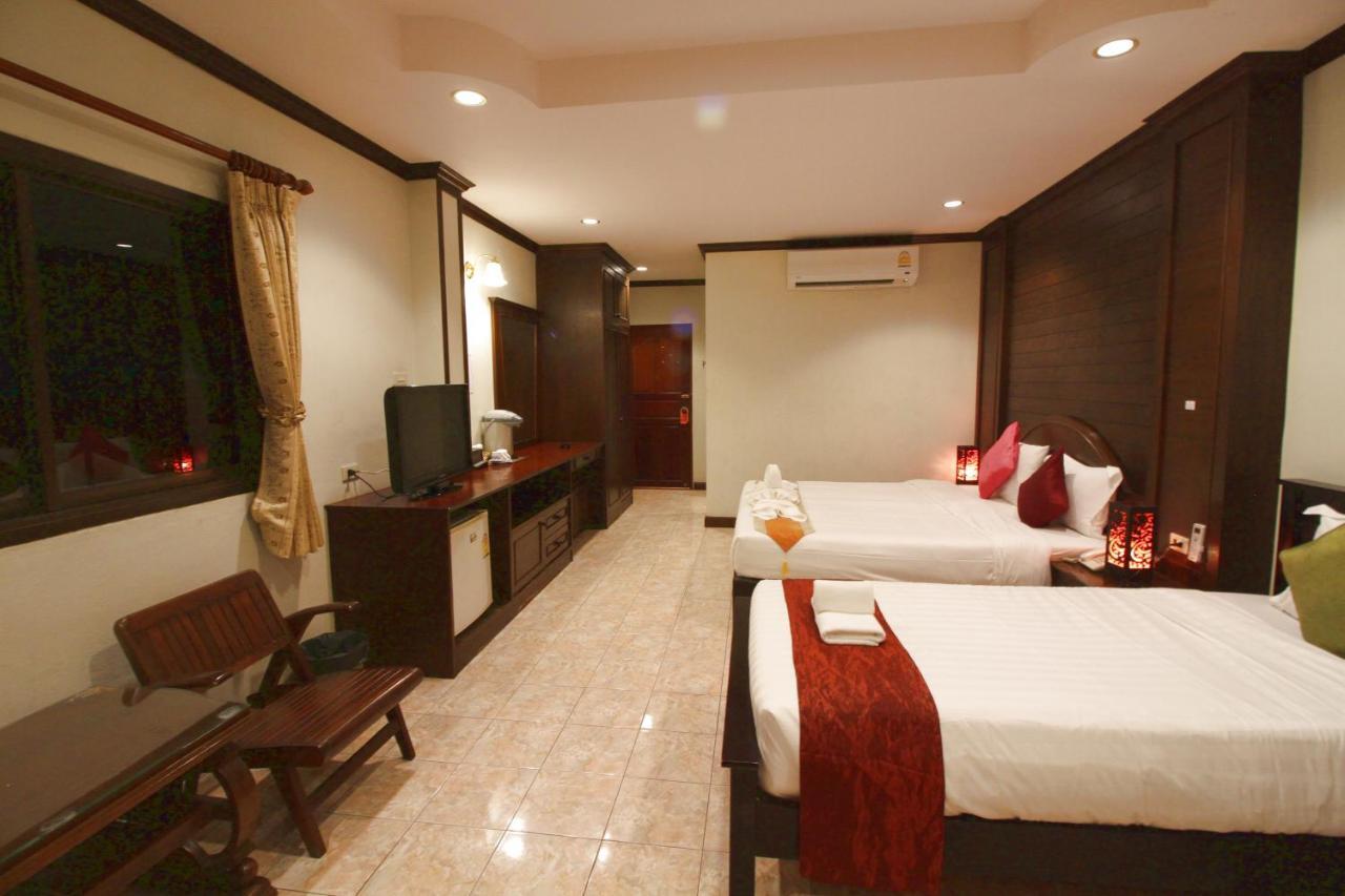 Baan Veerakit Hotel Patong Exterior foto