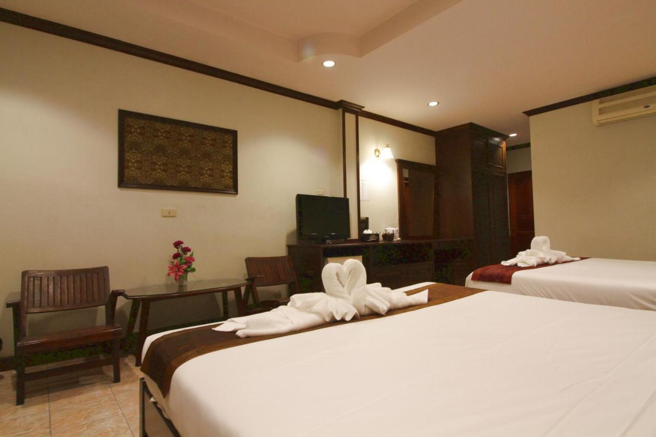Baan Veerakit Hotel Patong Exterior foto